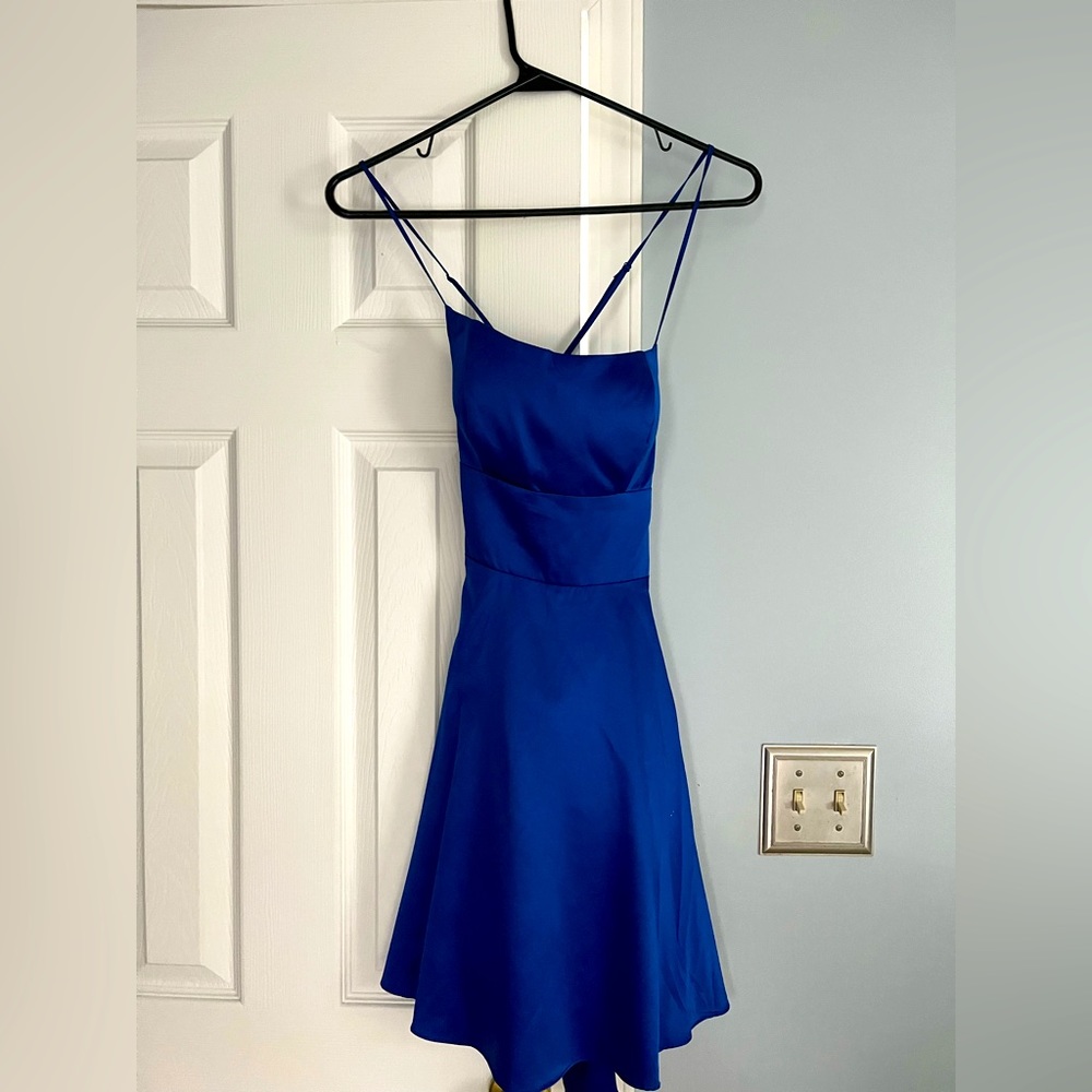 Macys blue homecoming dress size 5/6